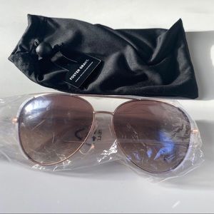 Foster Grant NWT sunglasses
